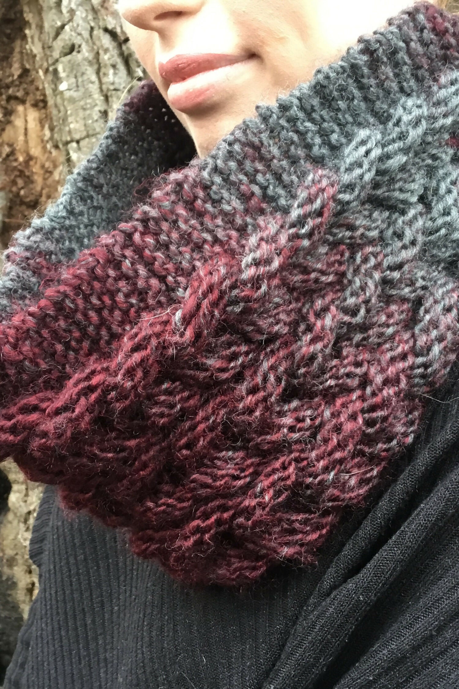 3-D Cowl (Knit)